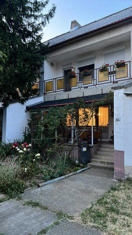 Eladó sorház, Véménden 25 M Ft, 4 szobás / költözzbe.hu
