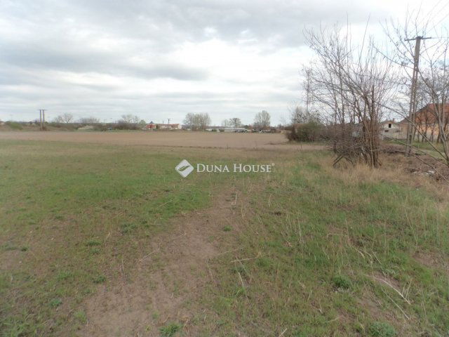 Eladó telek, Pilisen 17 M Ft / költözzbe.hu