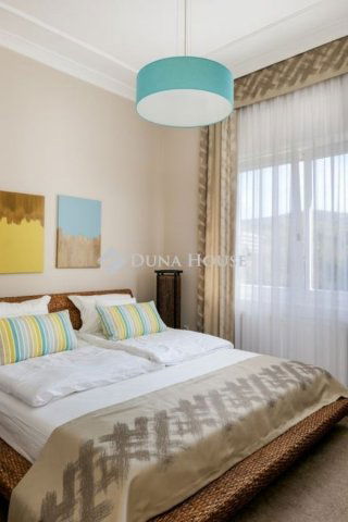 Eladó családi ház, Salgótarjánban 99 M Ft, 7 szobás