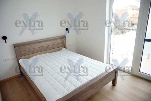 Kiadó téglalakás, albérlet, Szegeden 210 E Ft / hó, 2 szobás