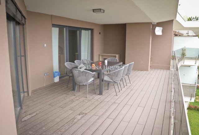 Kiadó iroda, Pécsett 300 E Ft / hó / költözzbe.hu