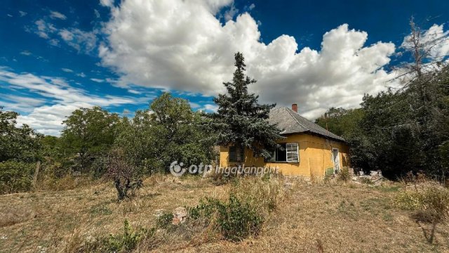 Eladó családi ház, Balatonfőkajáron 52.9 M Ft, 2 szobás