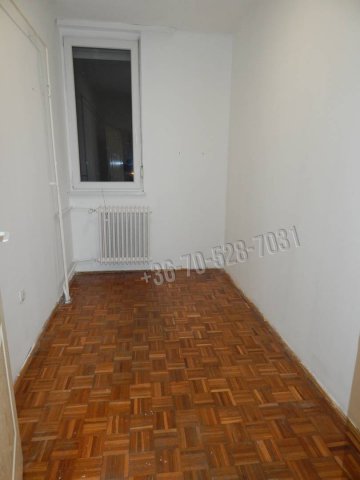 Eladó téglalakás, Tatabányán, Mártírok úton 35.5 M Ft