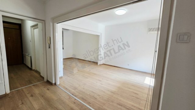 Kiadó téglalakás, albérlet, XIII. kerületben, Katona József utcában