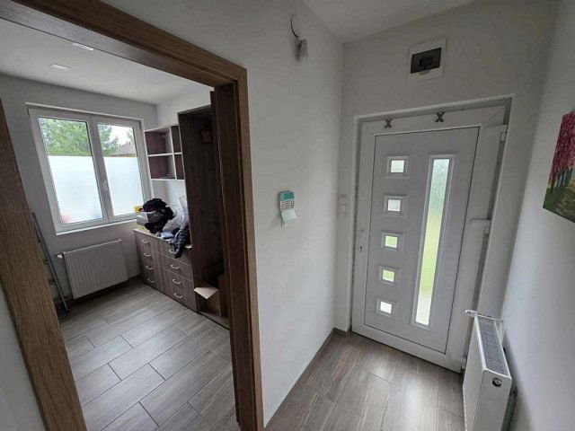 Kiadó családi ház, albérlet, Érden 350 E Ft / hó, 4 szobás