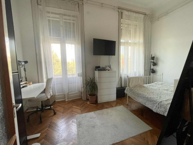 Eladó téglalakás, Budapesten, VI. kerületben 116.9 M Ft