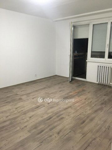 Eladó panellakás, Budapesten, XXI. kerületben 55 M Ft, 1+2 szobás