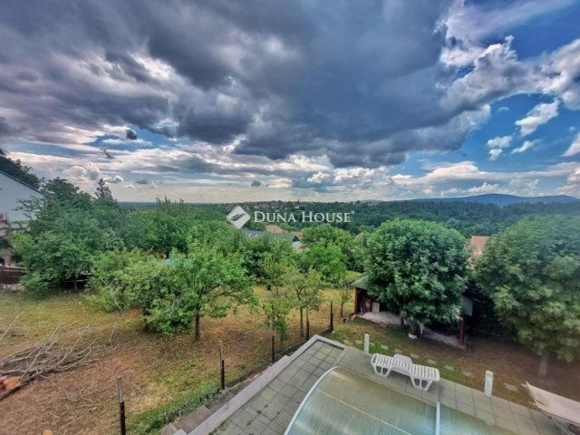 Eladó családi ház, Szentendrén 228 M Ft, 6 szobás