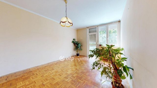 Eladó téglalakás, Miskolcon 23.5 M Ft, 1+1 szobás