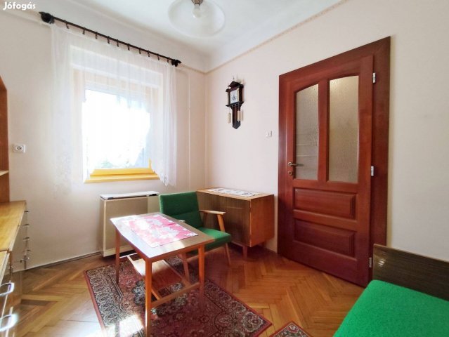 Eladó családi ház, Oroszlón 38 M Ft, 3 szobás