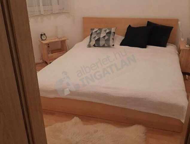 Kiadó téglalakás, albérlet, VIII. kerületben, Koszorú utcában