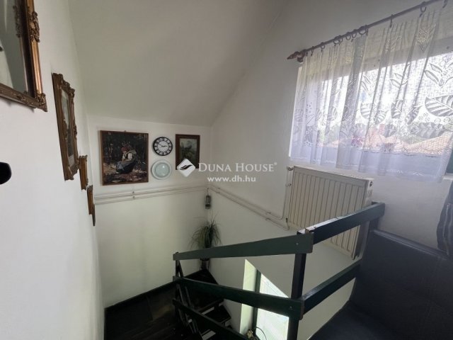 Eladó családi ház, Szombathelyen 114.99 M Ft, 9 szobás