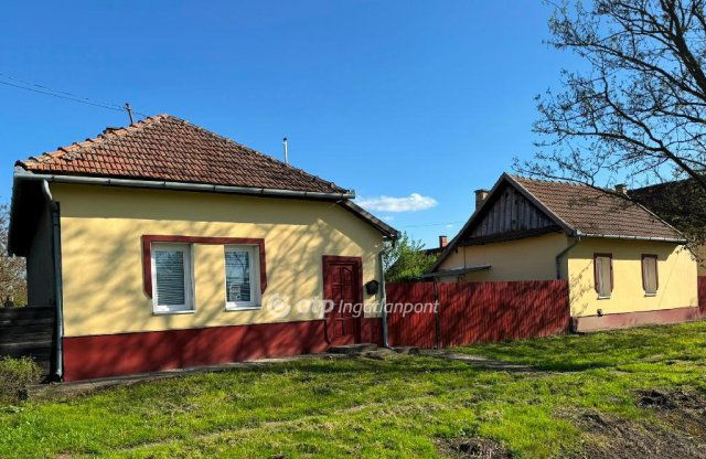 Eladó családi ház, Tiszanánán 14 M Ft, 2+1 szobás