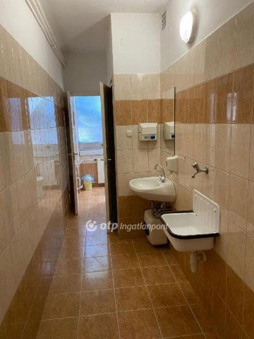 Eladó hotel, Budapesten, XIX. kerületben 1200 M Ft