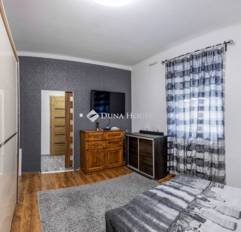 Eladó családi ház, Tatabányán, Petőfi Sándor utcában