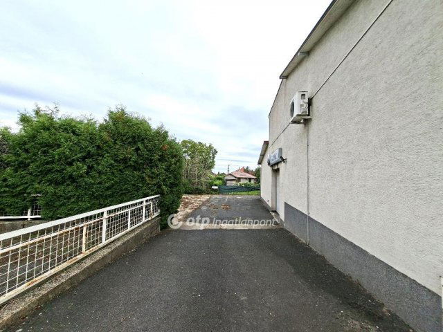 Eladó üzlethelyiség, Ercsiben 149 M Ft / költözzbe.hu