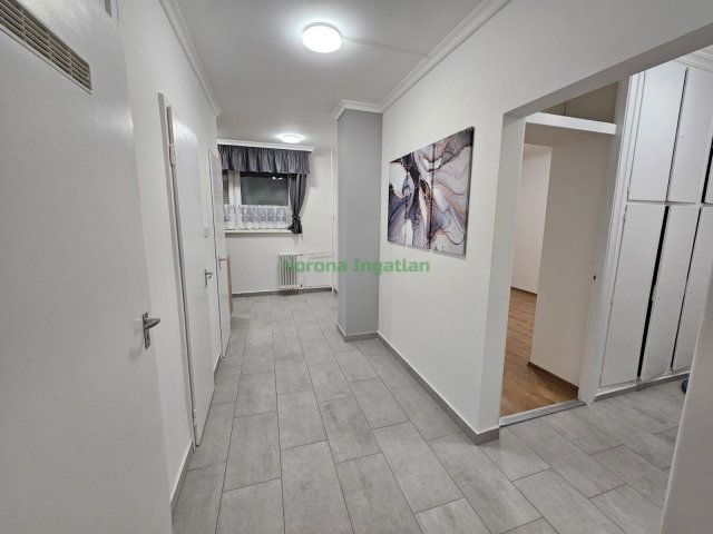 Eladó panellakás, Nyíregyházán 41.9 M Ft, 2 szobás