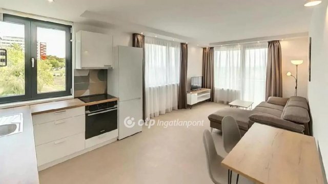 Eladó téglalakás, Pécsett 68.594 M Ft, 2 szobás