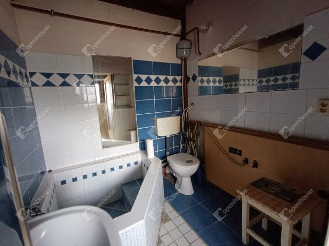 Eladó sorház, Sopronban 35 M Ft, 3 szobás / költözzbe.hu