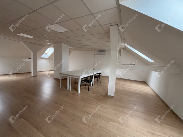 Kiadó iroda, Győrött 141 E Ft / hó, 1 szobás