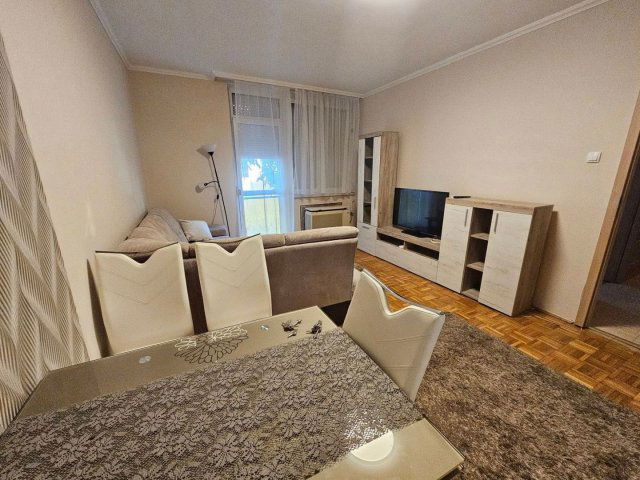 Kiadó téglalakás, albérlet, Debrecenben 180 E Ft / hó, 2 szobás