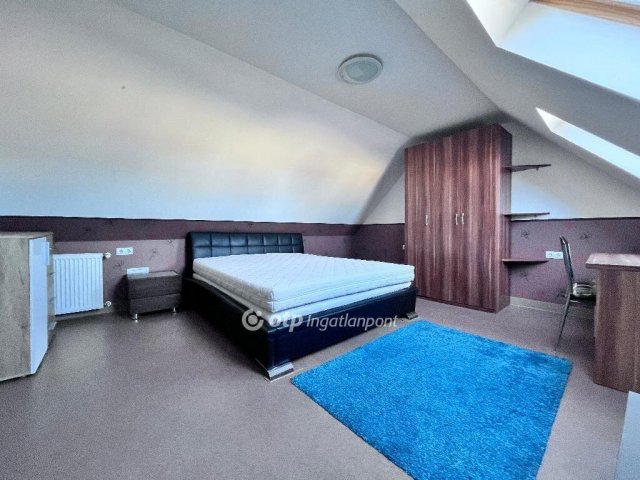 Eladó családi ház, Győrött 78 M Ft, 2 szobás