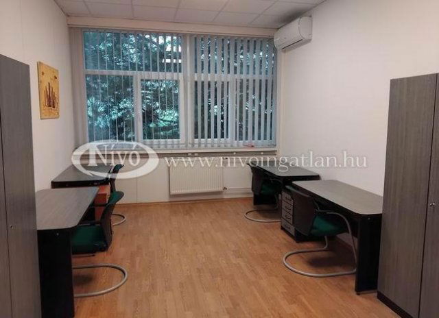 Kiadó iroda, Veszprémben 72 E Ft / hó, 1 szobás