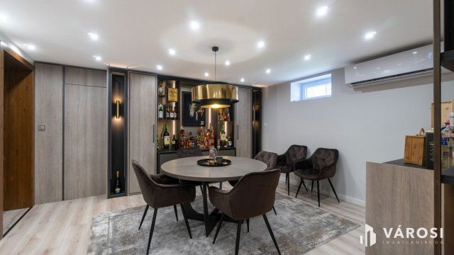 Eladó családi ház, Tiszaföldváron 95 M Ft, 5+1 szobás