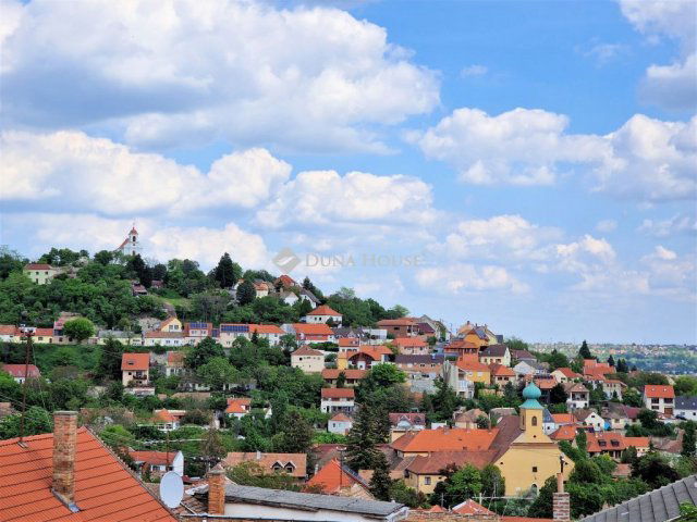 Eladó ikerház, Pécsett 32.9 M Ft, 1 szobás
