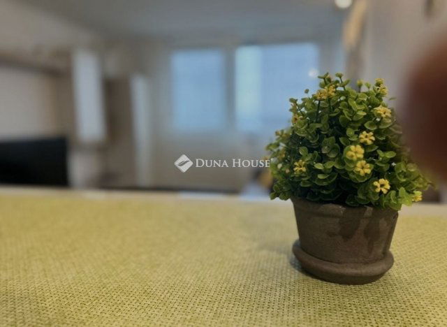 Eladó nyaraló, Siófokon 73.5 M Ft, 2 szobás