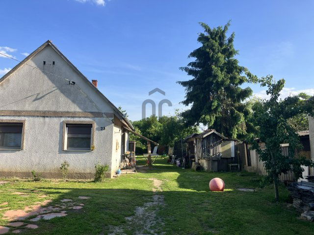 Eladó családi ház, Gyékényesen 12 M Ft, 3 szobás
