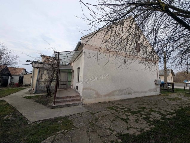 Eladó családi ház, Zalaszentgróton 14.9 M Ft, 2 szobás