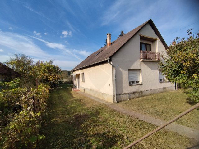 Eladó családi ház, Galgagyörkön 32 M Ft, 7+1 szobás