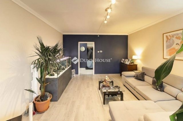 Eladó panellakás, Kecskeméten 55 M Ft, 3 szobás