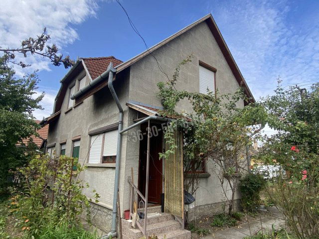 Eladó családi ház, Püspökladányban 49.8 M Ft, 5 szobás