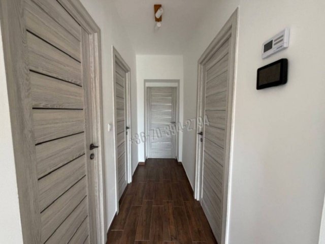 Eladó családi ház, Tatabányán 99.99 M Ft, 3 szobás