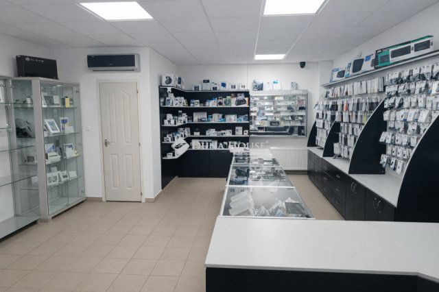 Eladó üzlethelyiség, Nagykőrösön 31.9 M Ft