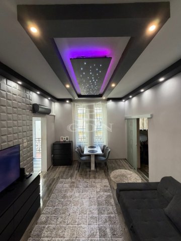 Eladó téglalakás, Budapesten, VII. kerületben 75 M Ft, 2 szobás