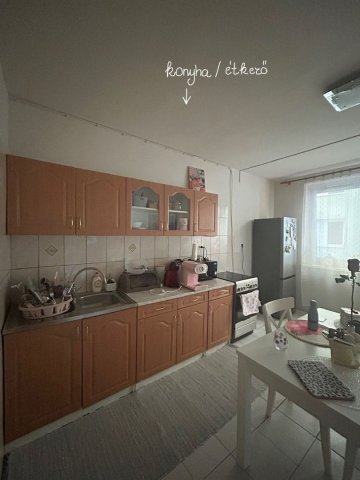 Kiadó panellakás, albérlet, Debrecenben 200 E Ft / hó, 2 szobás
