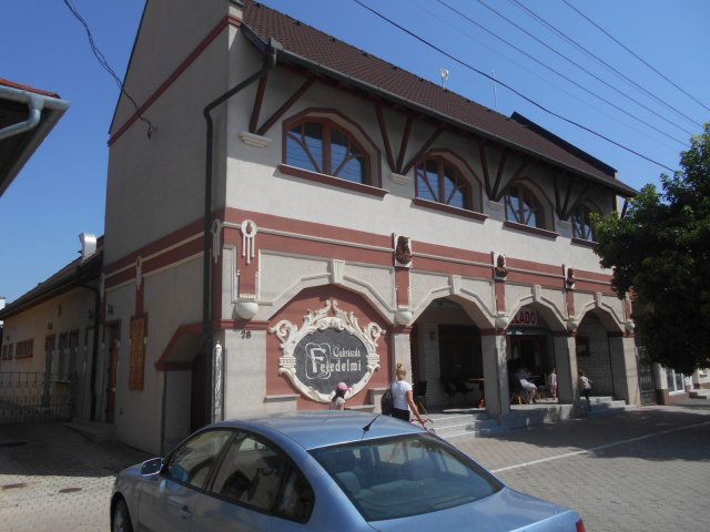 Eladó üzlethelyiség, Dévaványán, Árpád utcában 150 M Ft