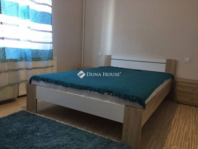 Eladó téglalakás, Budapesten, III. kerületben 80 M Ft, 2 szobás