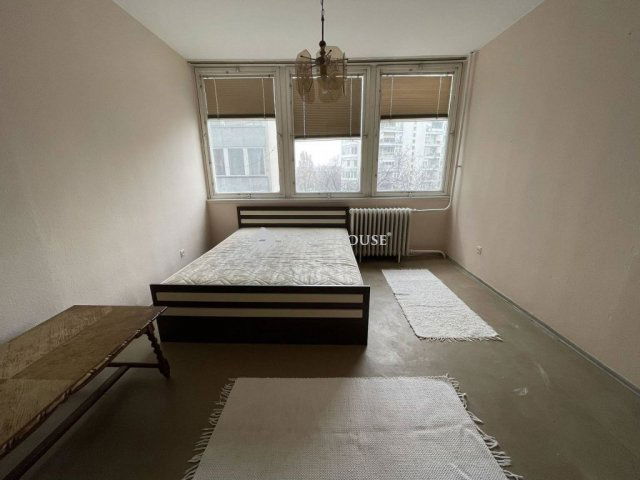 Eladó panellakás, Kecskeméten 41.5 M Ft, 2 szobás