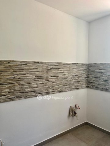 Eladó családi ház, Harkányban 94 M Ft, 5 szobás