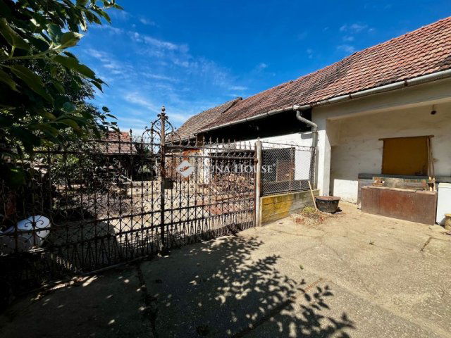 Eladó családi ház, Bonyhádon, Deák Ferenc utcában 65 M Ft