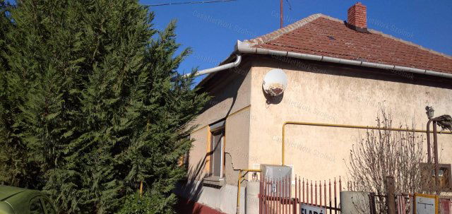 Eladó családi ház, Rákóczifalván 29.9 M Ft, 2+1 szobás