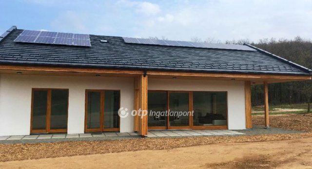 Eladó téglalakás, Pilisjászfalun 129.842 M Ft, 4 szobás