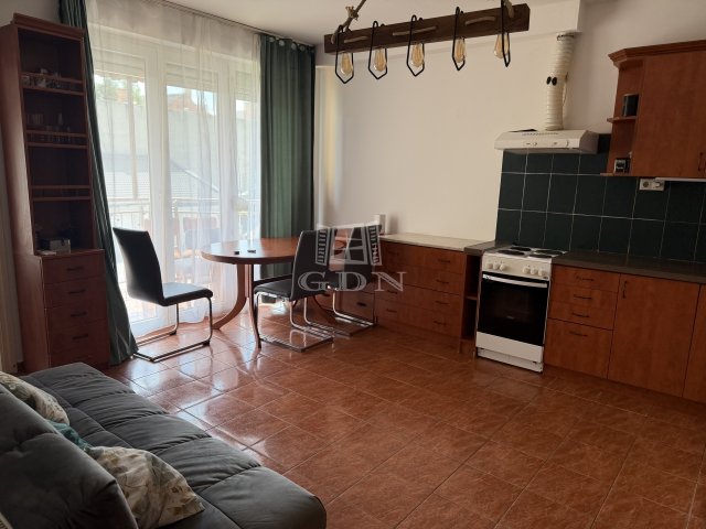 Kiadó téglalakás, albérlet, Szegeden 170 E Ft / hó, 1+1 szobás