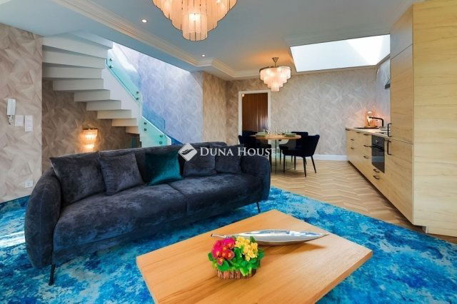 Eladó téglalakás, Budapesten, VI. kerületben 410 M Ft, 3 szobás