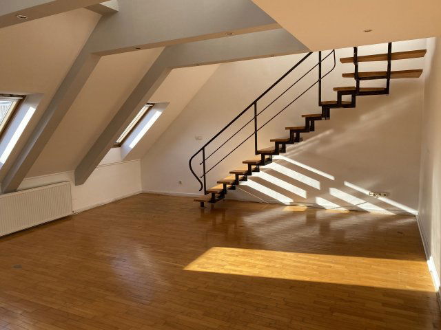 Eladó téglalakás, Budapesten, IX. kerületben 160 M Ft