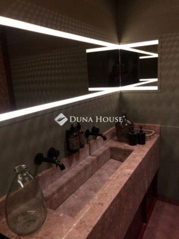 Eladó üzlethelyiség, Budapesten, XIII. kerületben 100 M Ft